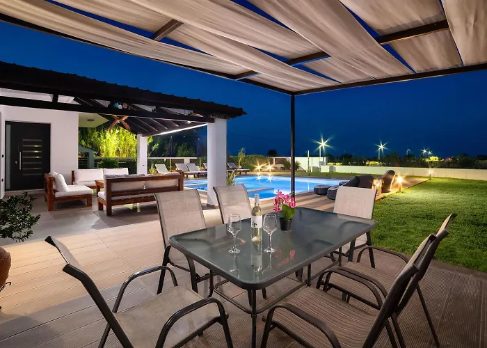 Willa Elysian Afandu